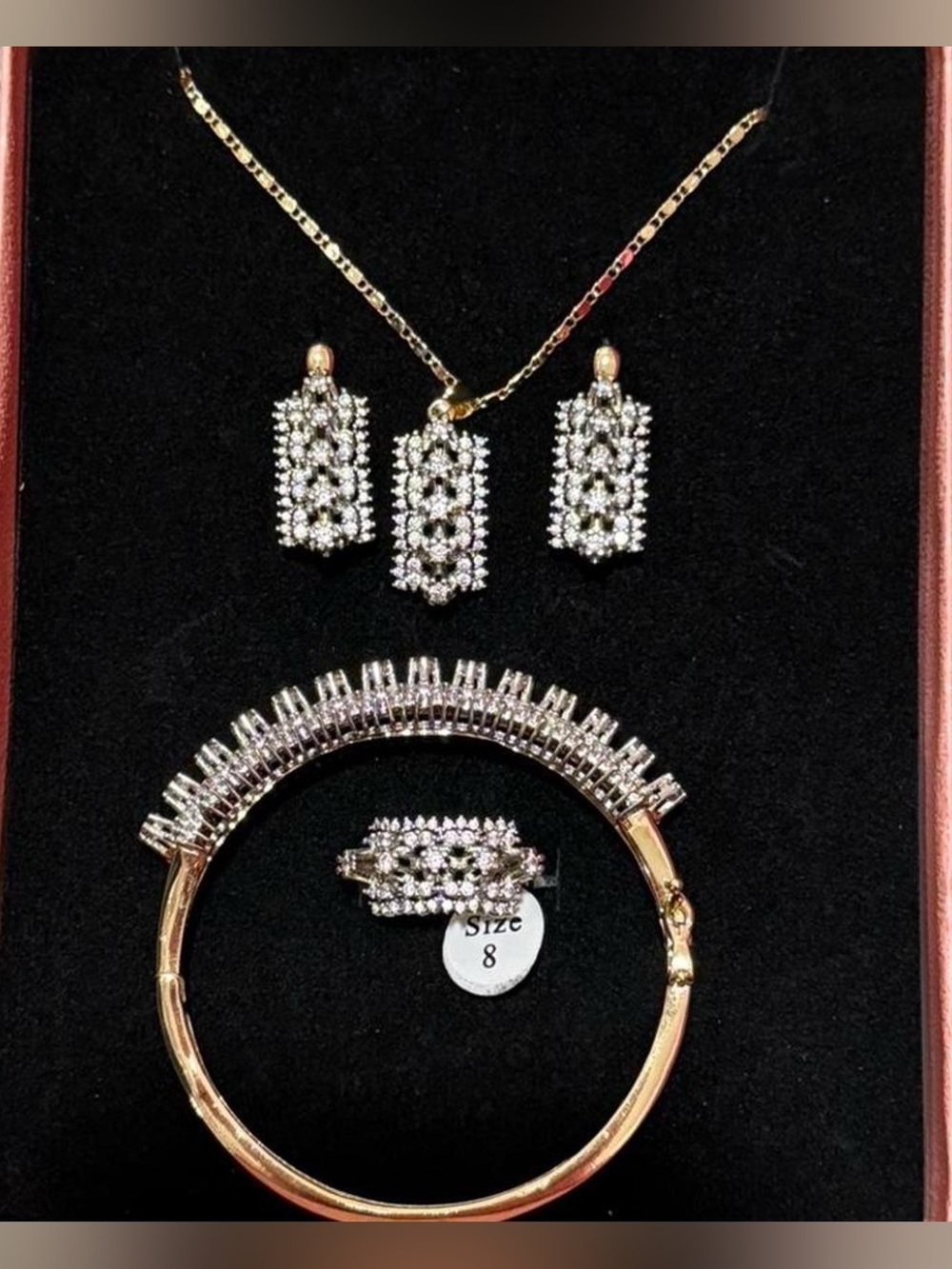 Women’s jewelry set